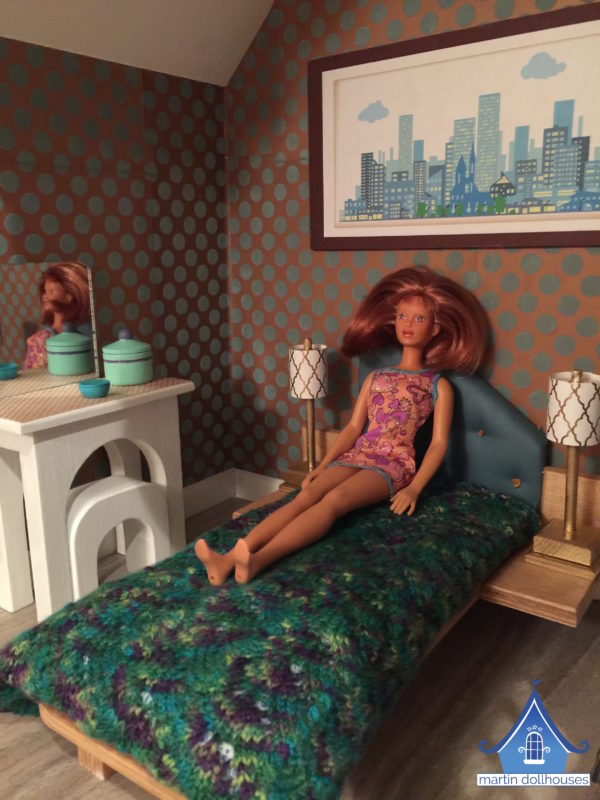 DIY Barbie bedding with knitted blanked